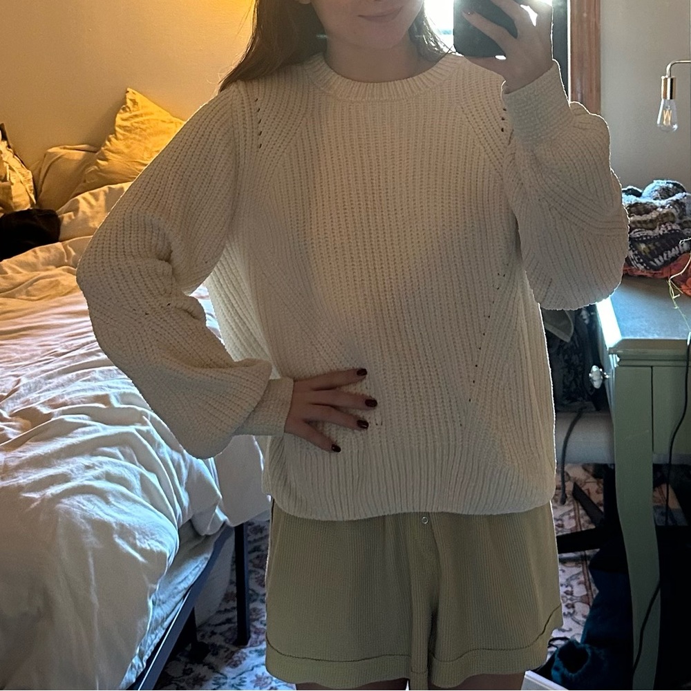White Sweater - Picture 6 of 6